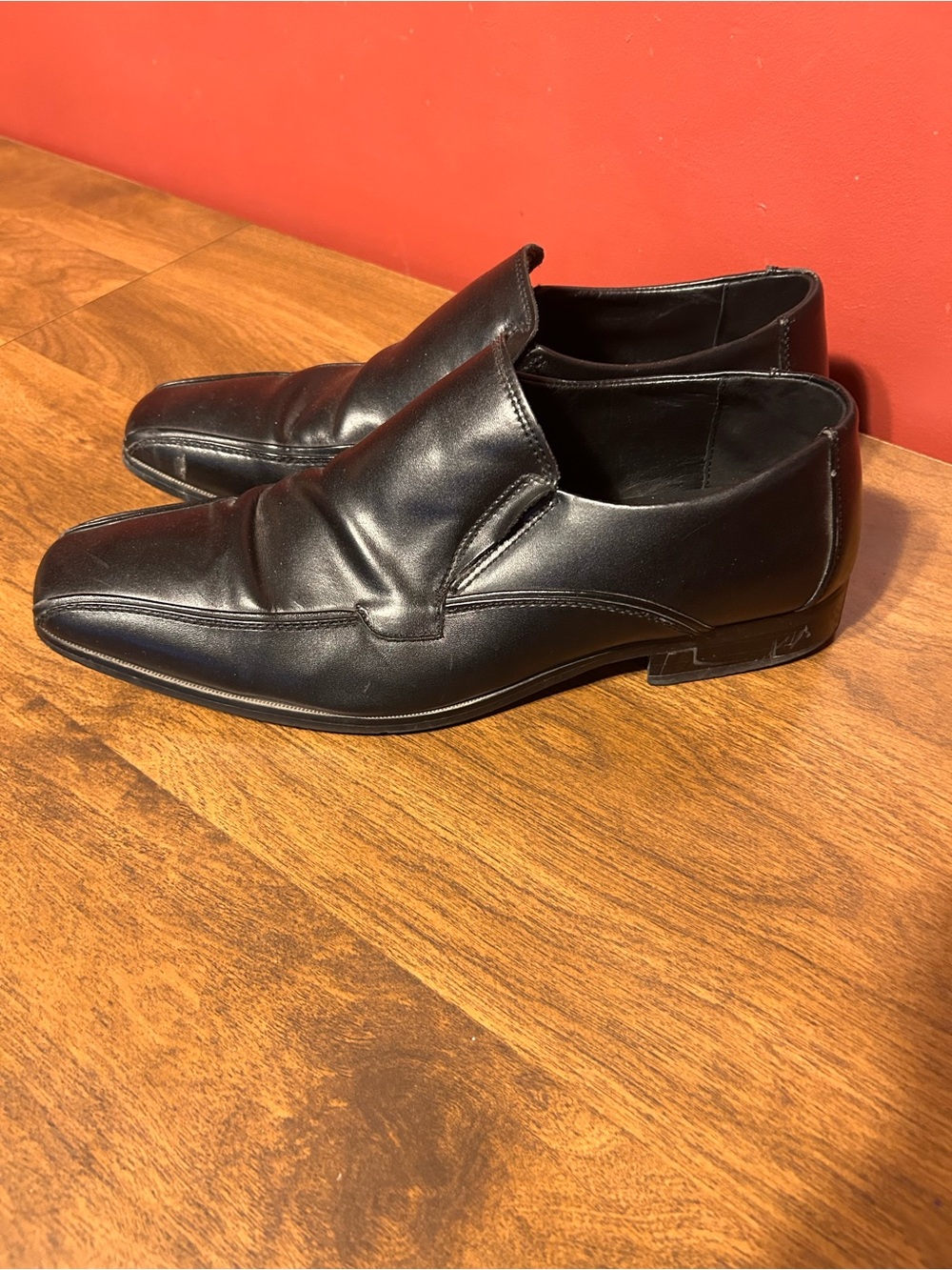 Perry Ellis Men's Black Slip-On Dress Loafers